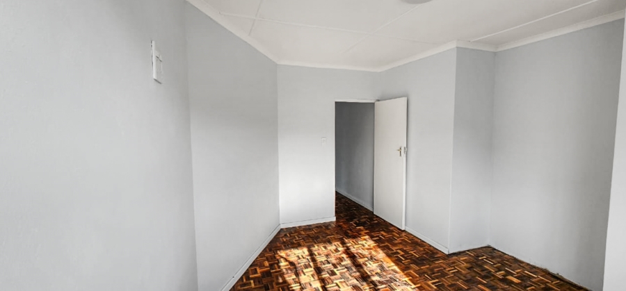 6 Bedroom Property for Sale in Cambridge Eastern Cape